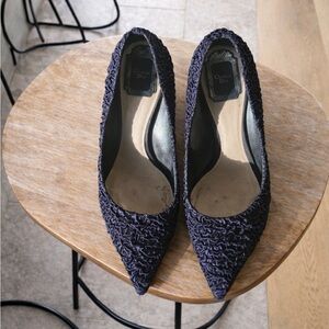 100% Authentic Christian Dior  Two Flower Textured Velvet Satin Pointed  Pumps